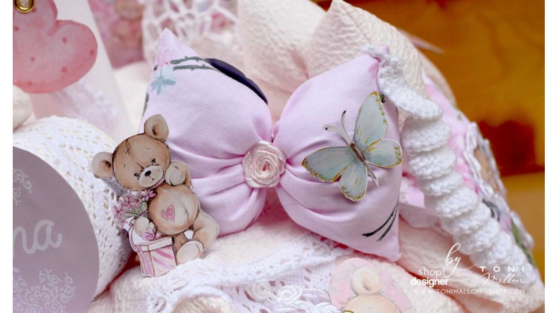 Lumanare de botez cu ursuleti roz, dantela roz si pattern floral cu trandafiri Teddy Bear Pink 13